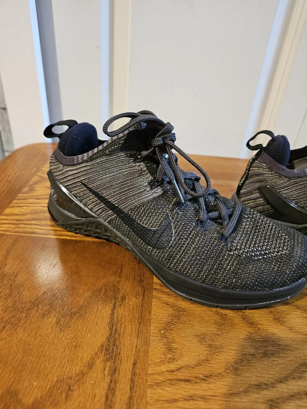 Woman's Nike  Black Knit Athletic Shoes - Lightweight Breathable Performance
